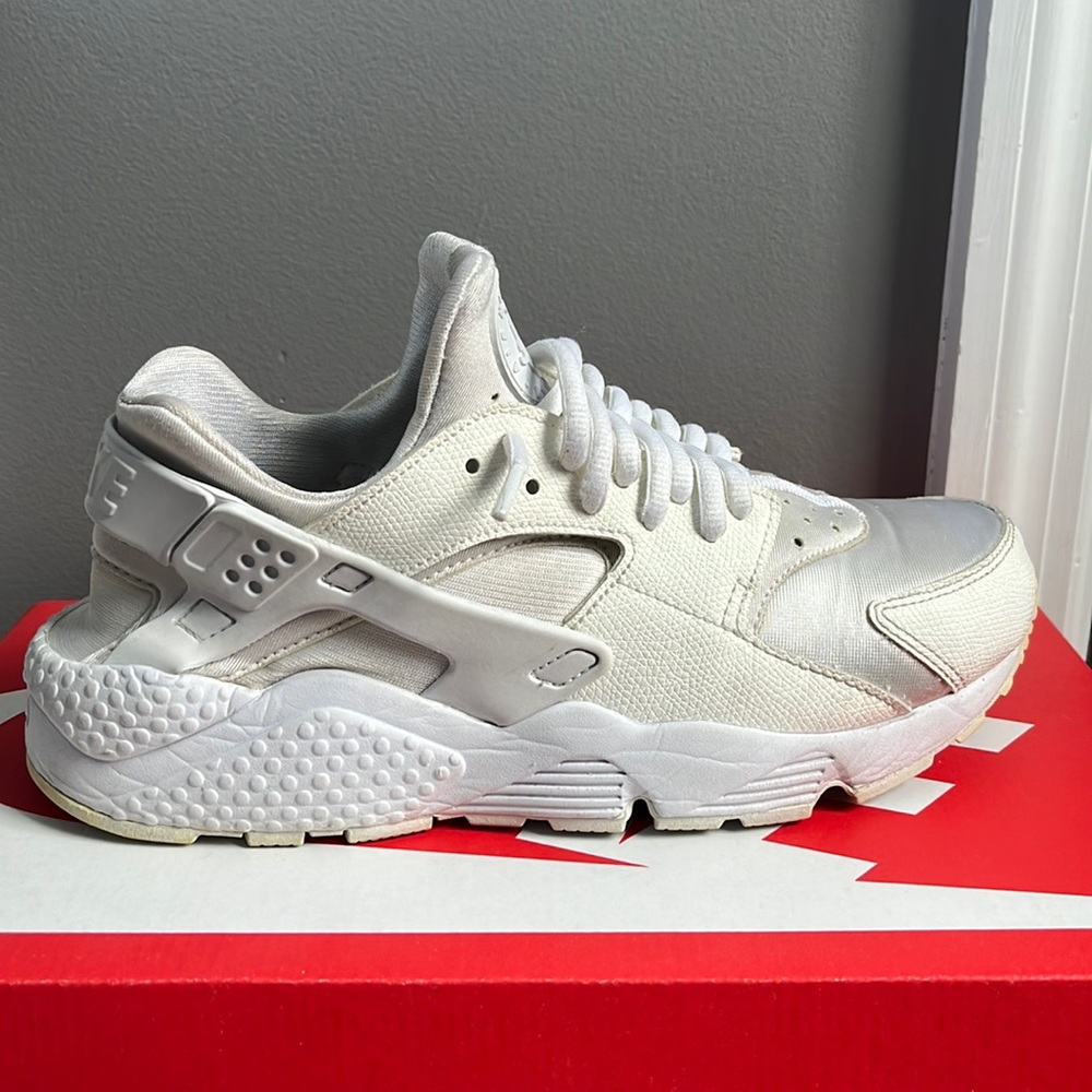 WMNS AIR HUARACHE RUN